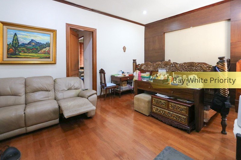 RUMAH Summarecon Kelapa Gading