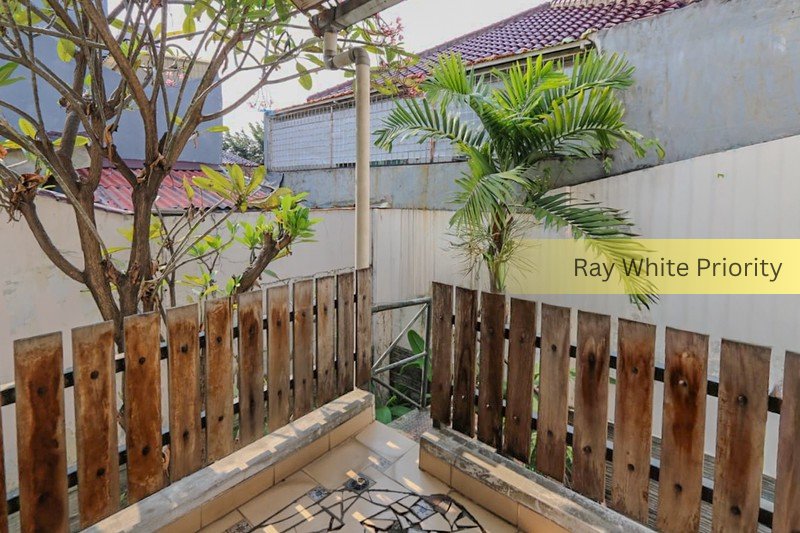 RUMAH Summarecon Kelapa Gading - foto 2