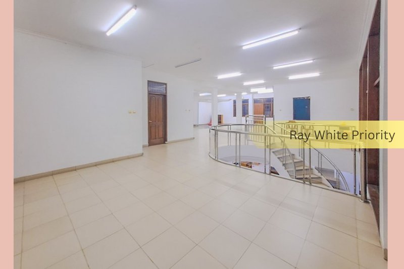 RUMAH MEWAH Kelapa Gading, Hook & Jalan Lebar - foto 5