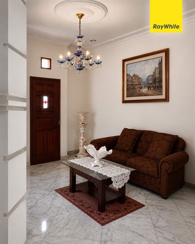 JUAL MURAH!!! Rumah Strategis, Villa Cibubur Indah - foto 3