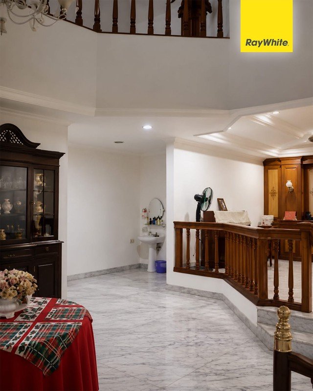 JUAL MURAH!!! Rumah Strategis, Villa Cibubur Indah - foto 4